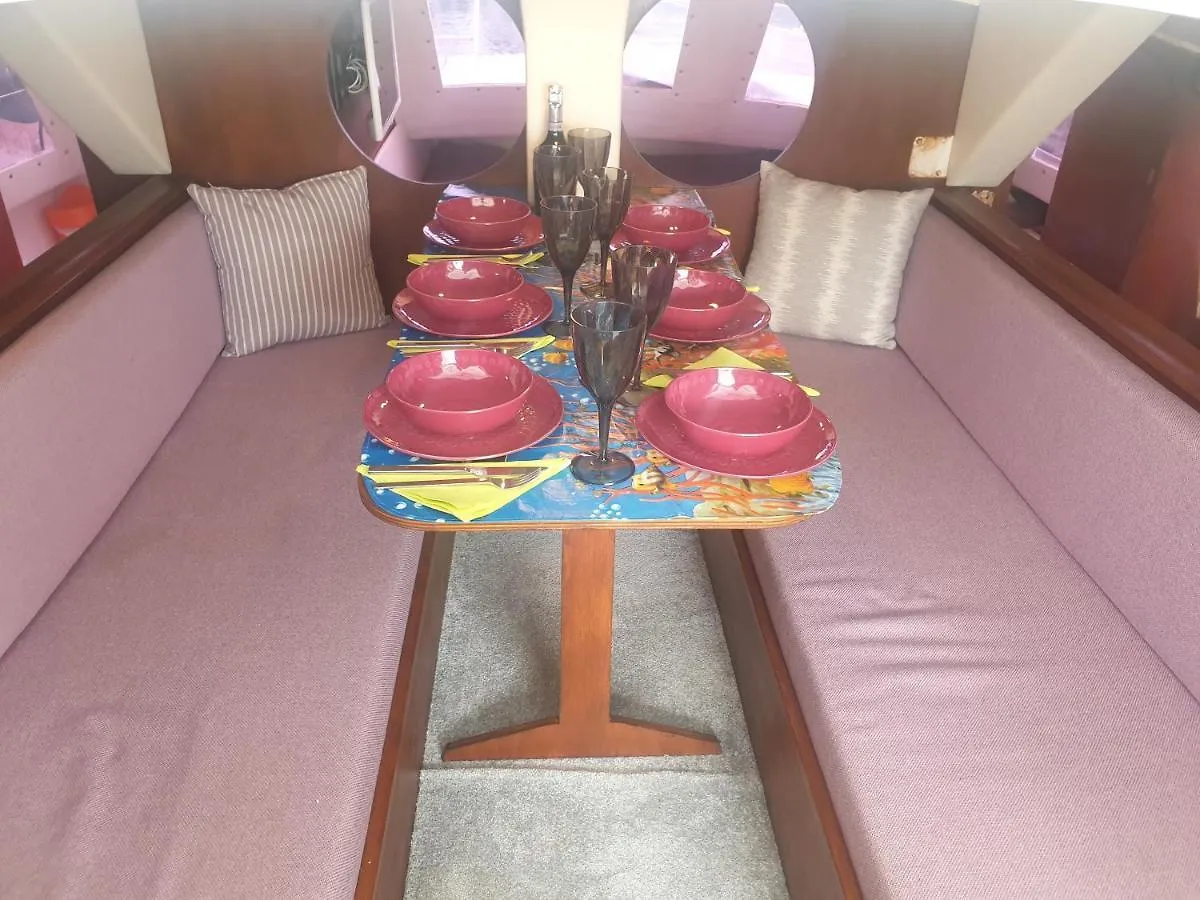 فندق Relax Su Catamarano سانريمو بوتيل